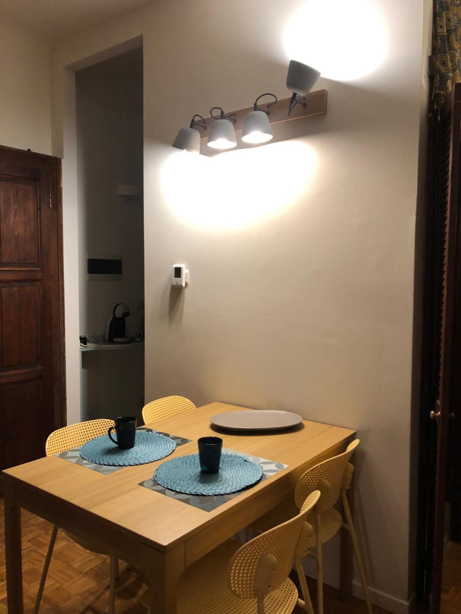 Easy Isola, For An Easy Stay Milano Exteriör bild